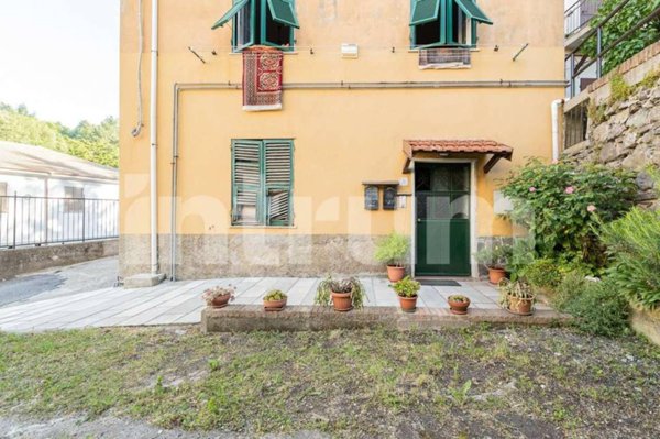 appartamento in vendita a Mignanego in zona Vittoria