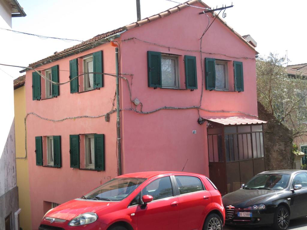 casa indipendente in vendita a Mignanego in zona Giovi