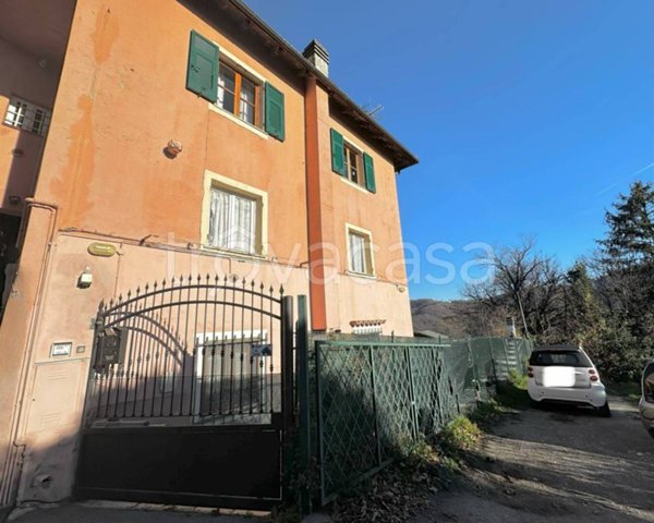 appartamento in vendita a Mignanego in zona Fumeri
