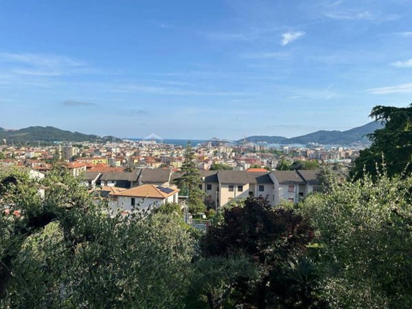 casa indipendente in vendita a Mignanego in zona Migliarina