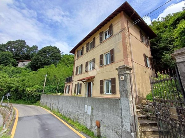 casa indipendente in vendita a Mignanego in zona Giovi