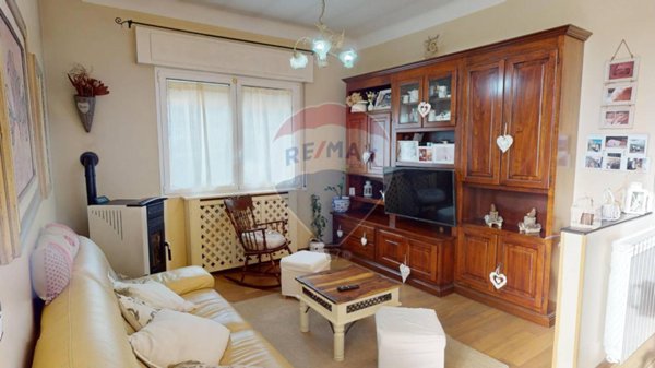 casa indipendente in vendita a Mignanego in zona Giovi