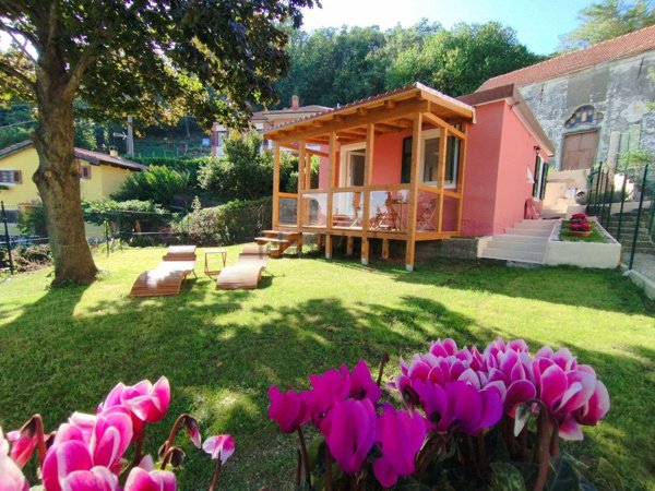 appartamento in vendita a Mignanego in zona Paveto