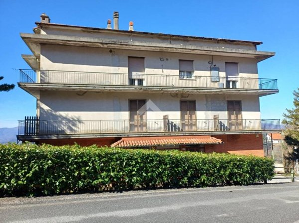 appartamento in vendita a Mignanego in zona Giovi