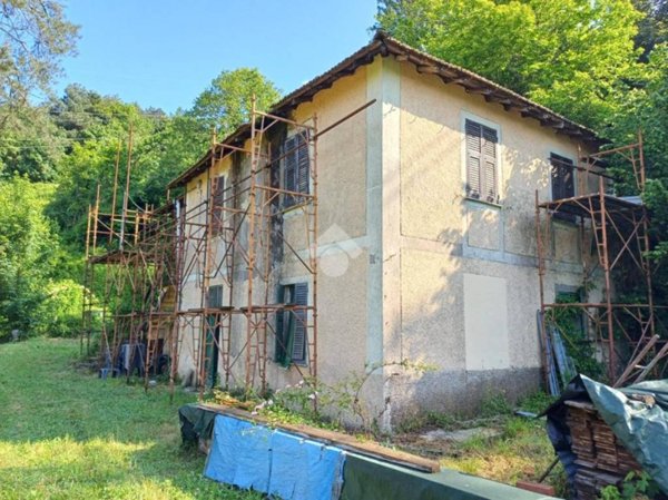 casa indipendente in vendita a Mignanego in zona Giovi