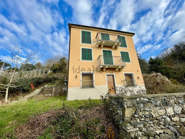 casa indipendente in vendita a Mignanego