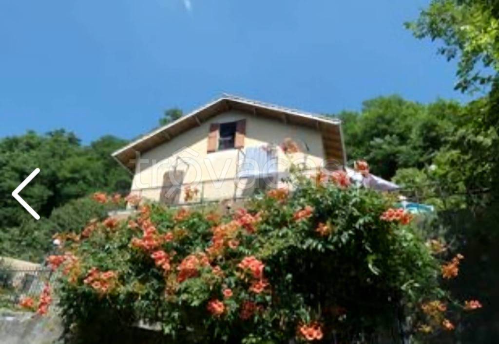 casa indipendente in vendita a Mignanego