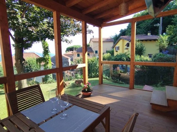 casa indipendente in vendita a Mignanego in zona Paveto