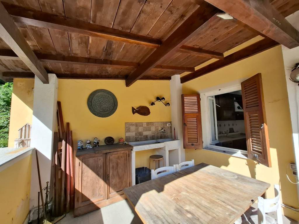 casa indipendente in vendita a Mignanego in zona Ponterosso