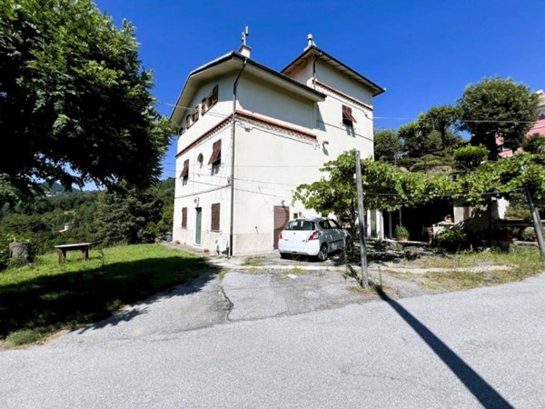 casa indipendente in vendita a Mignanego