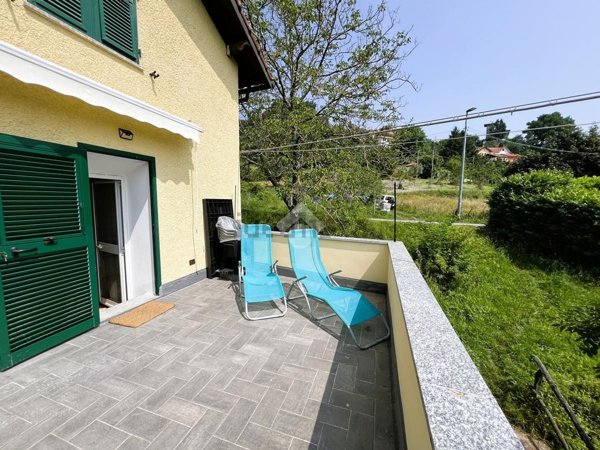casa indipendente in vendita a Mignanego in zona Paveto