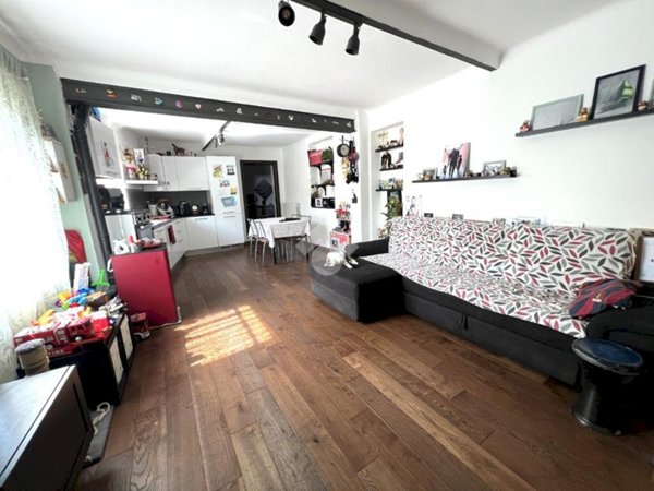 casa indipendente in vendita a Mignanego