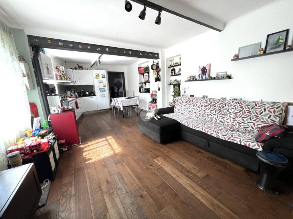 casa indipendente in vendita a Mignanego