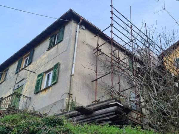 casa indipendente in vendita a Mignanego in zona Vittoria