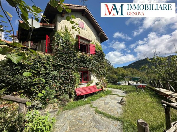 casa indipendente in vendita a Mignanego in zona Costagiutta