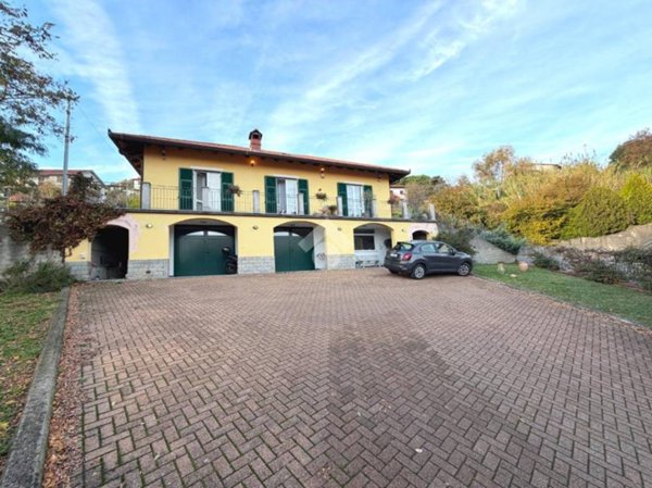 casa indipendente in vendita a Mignanego