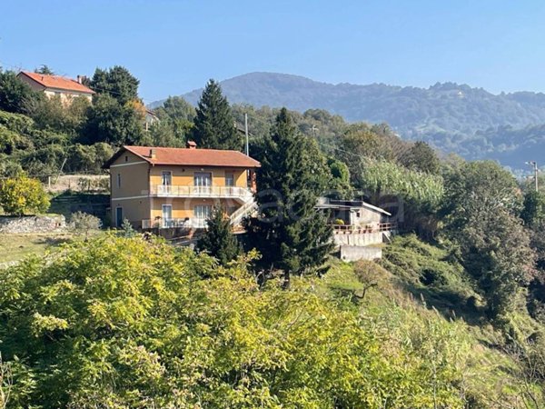 casa indipendente in vendita a Mignanego in zona Fumeri