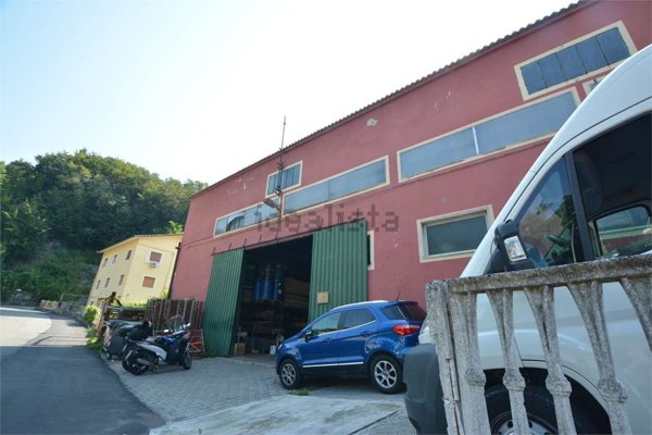 ufficio in vendita a Mignanego