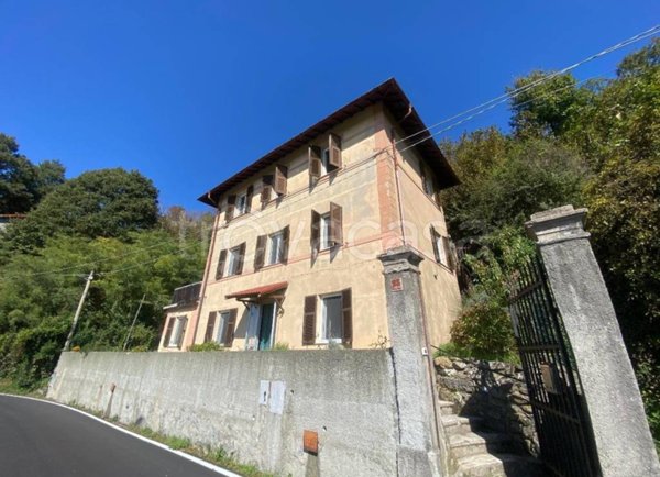 casa indipendente in vendita a Mignanego in zona Giovi