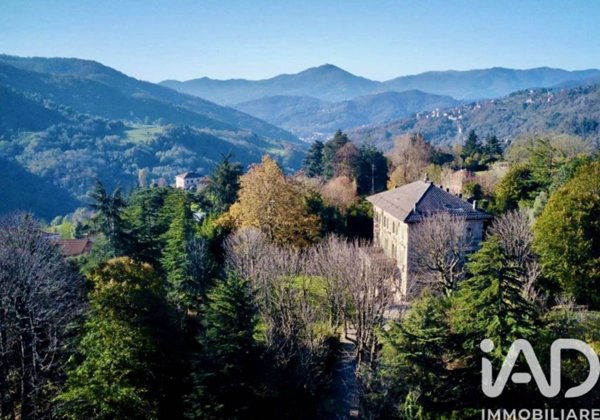 casa indipendente in vendita a Mignanego