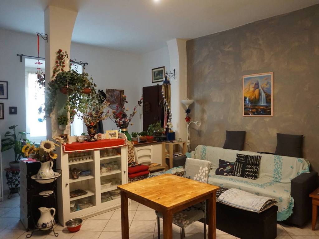 appartamento in vendita a Mignanego in zona Ponterosso