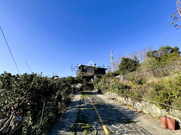 casa indipendente in vendita a Mignanego