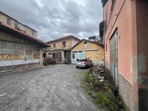 negozio in vendita a Mignanego