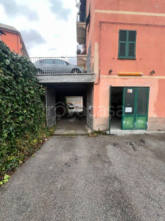 negozio in vendita a Mignanego