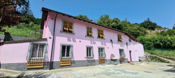 casa indipendente in vendita a Mignanego in zona Giovi