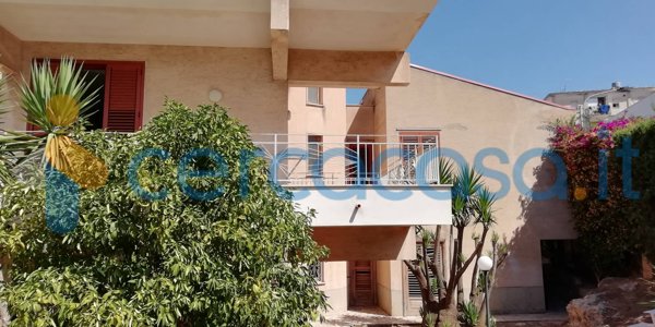 casa indipendente in vendita a Mignanego in zona Vittoria