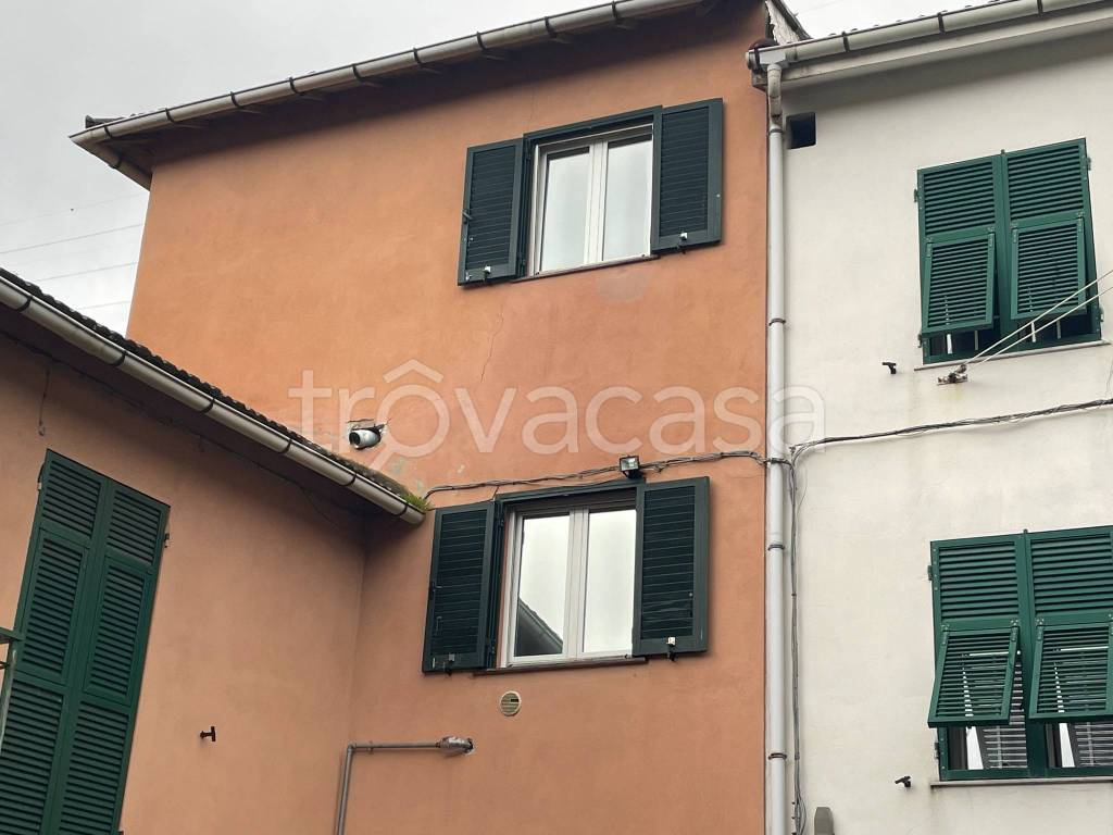 casa indipendente in vendita a Mignanego in zona Paveto