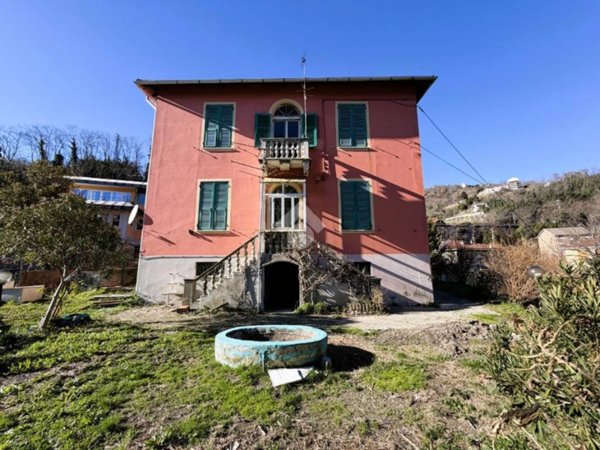 casa indipendente in vendita a Mignanego
