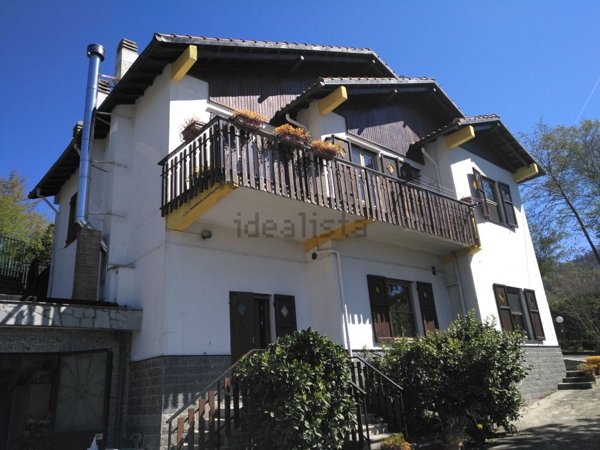 casa indipendente in vendita a Mignanego