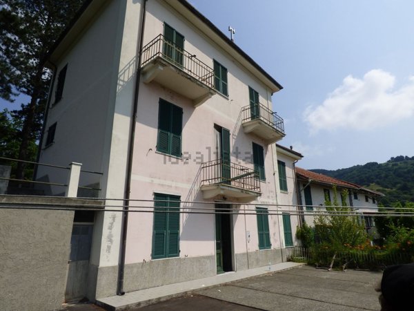 casa indipendente in vendita a Mignanego in zona Montanesi