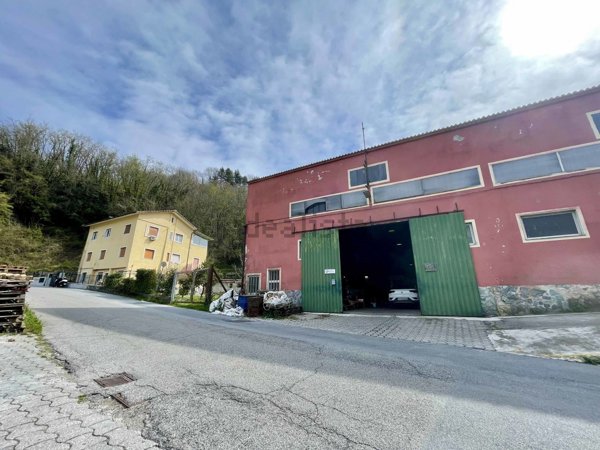 ufficio in vendita a Mignanego