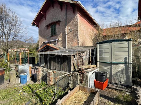 casa indipendente in vendita a Mignanego in zona Giovi