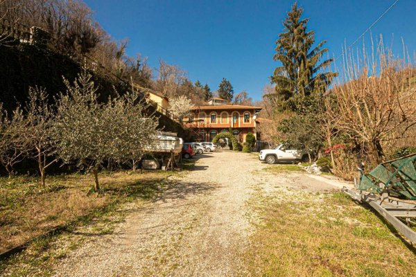 casa indipendente in vendita a Mignanego
