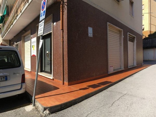 negozio in vendita a Mignanego