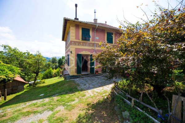 casa indipendente in vendita a Mignanego in zona Paveto