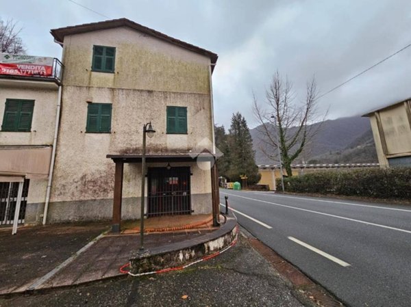 negozio in vendita a Moconesi in zona Ferrada