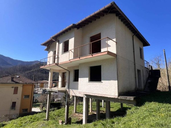 casa indipendente in vendita a Moconesi