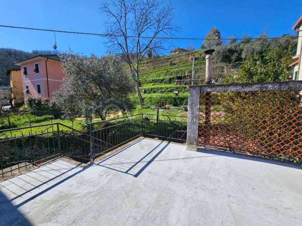 appartamento in vendita a Moconesi in zona Gattorna