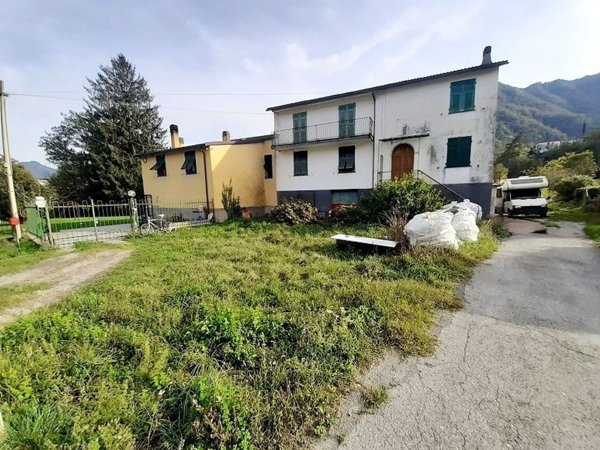 appartamento in vendita a Moconesi in zona Ferrada