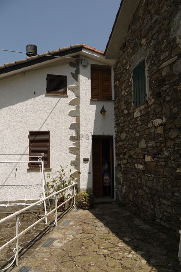 appartamento in vendita a Moconesi in zona Gattorna