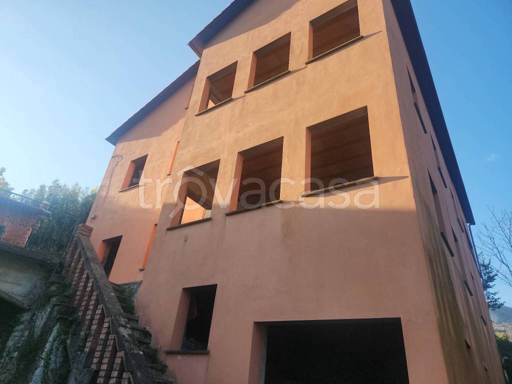 appartamento in vendita a Moconesi in zona Ferrada