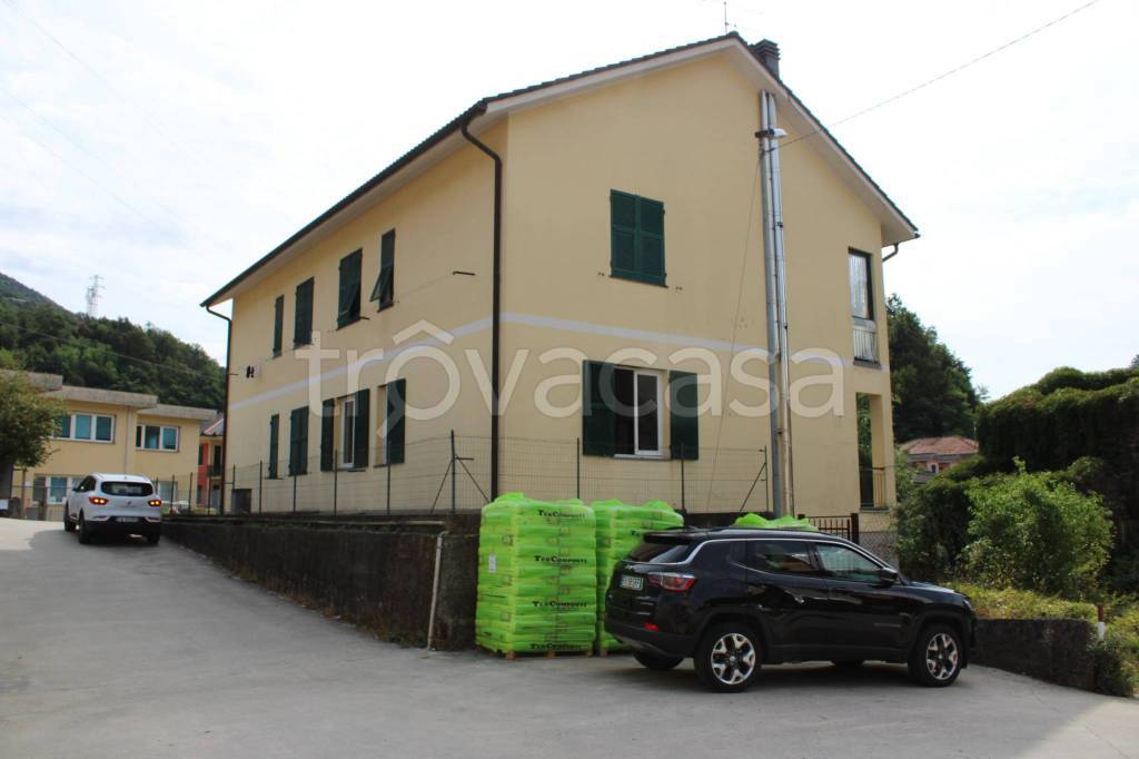 appartamento in vendita a Moconesi in zona Gattorna