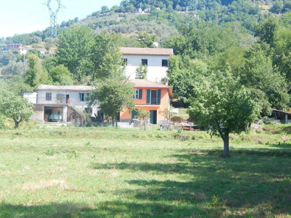 casa indipendente in vendita a Moconesi in zona Moconesi Alto