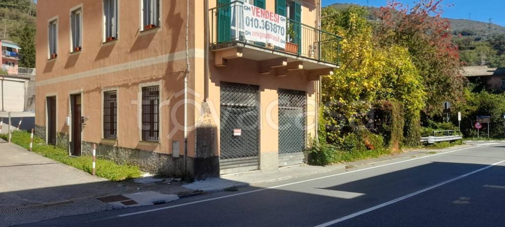 locale commerciale in vendita a Moconesi in zona Gattorna