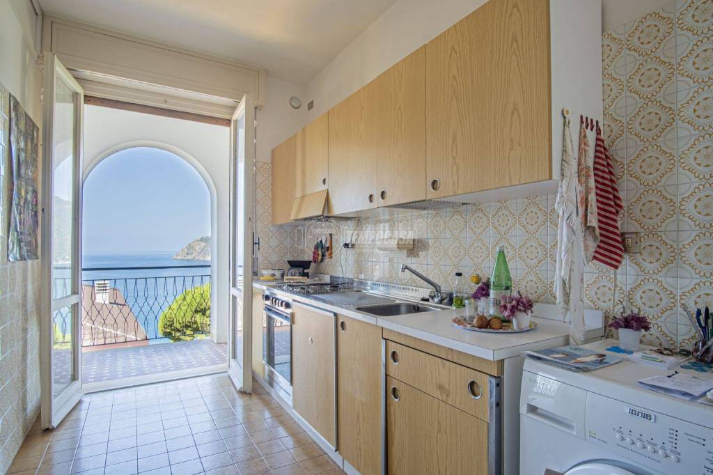 appartamento in vendita a Moneglia