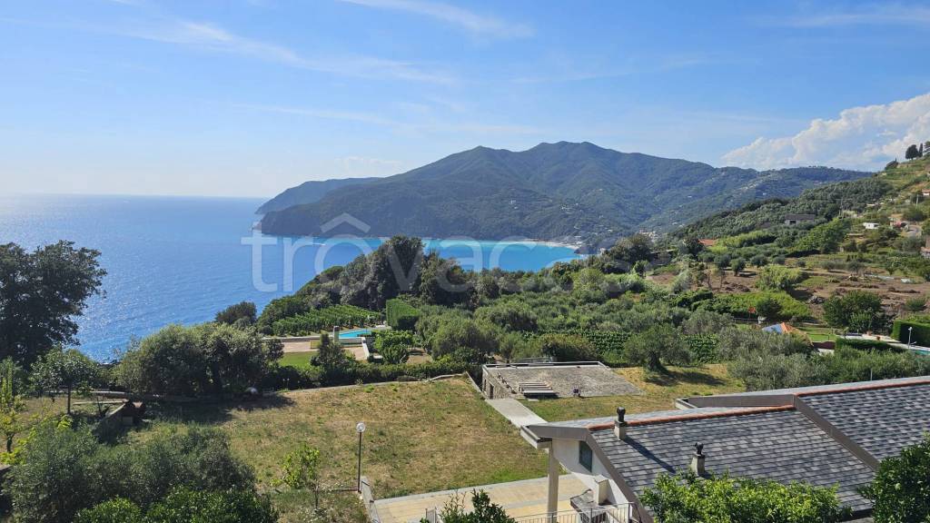 casa indipendente in vendita a Moneglia in zona Lemeglio